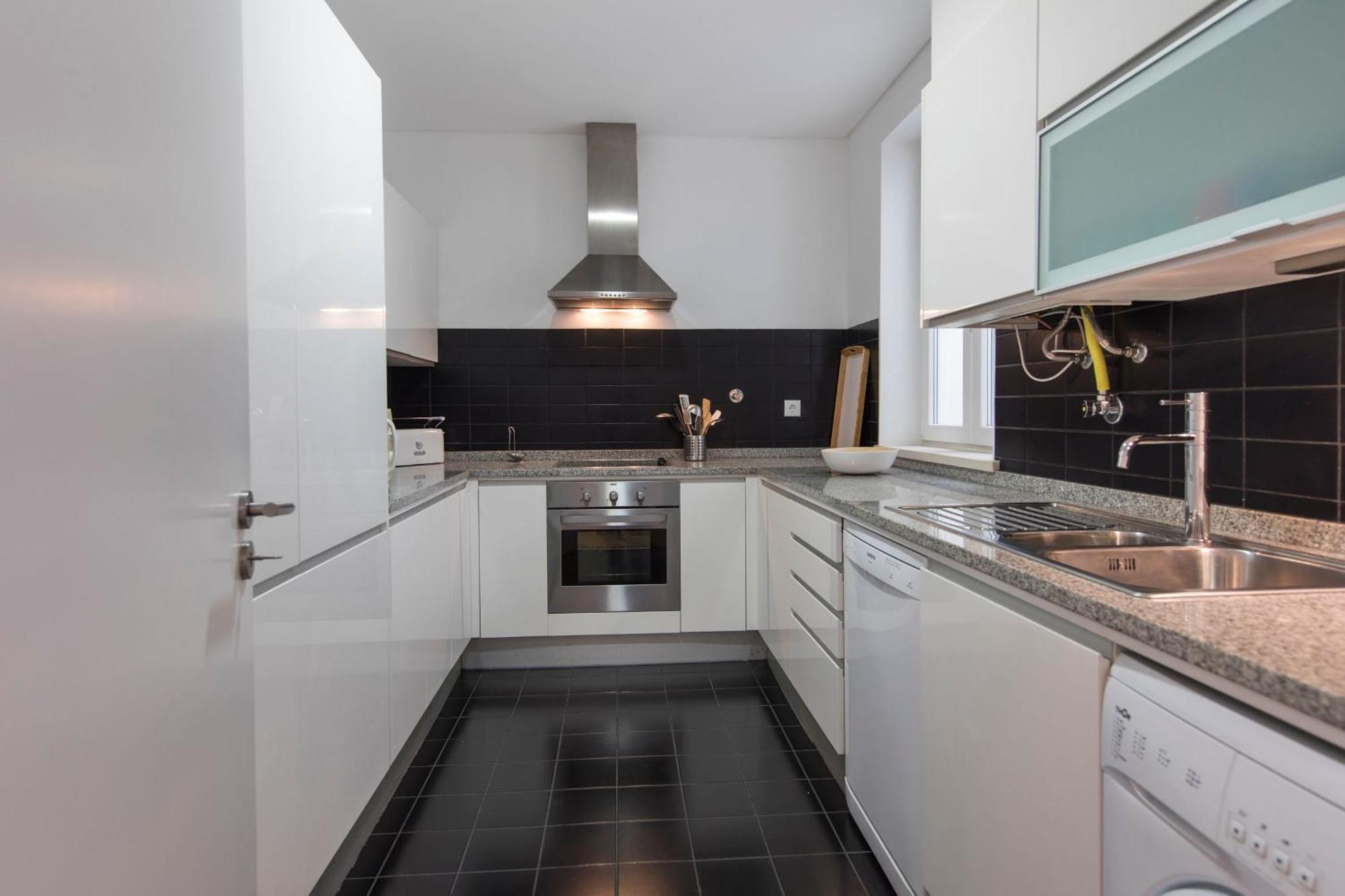Sunny 3Bdr Apartment In Graca By Lovelystay Lisboa Екстериор снимка