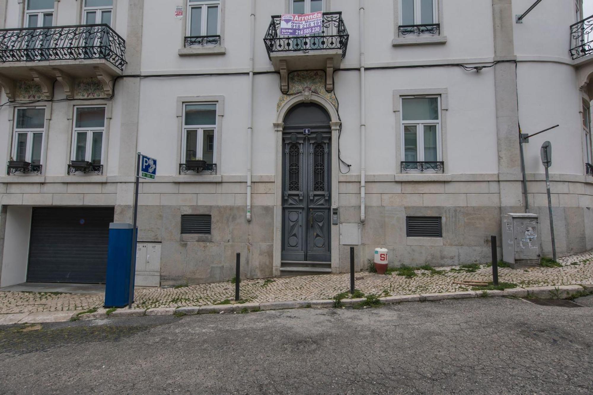 Sunny 3Bdr Apartment In Graca By Lovelystay Lisboa Екстериор снимка